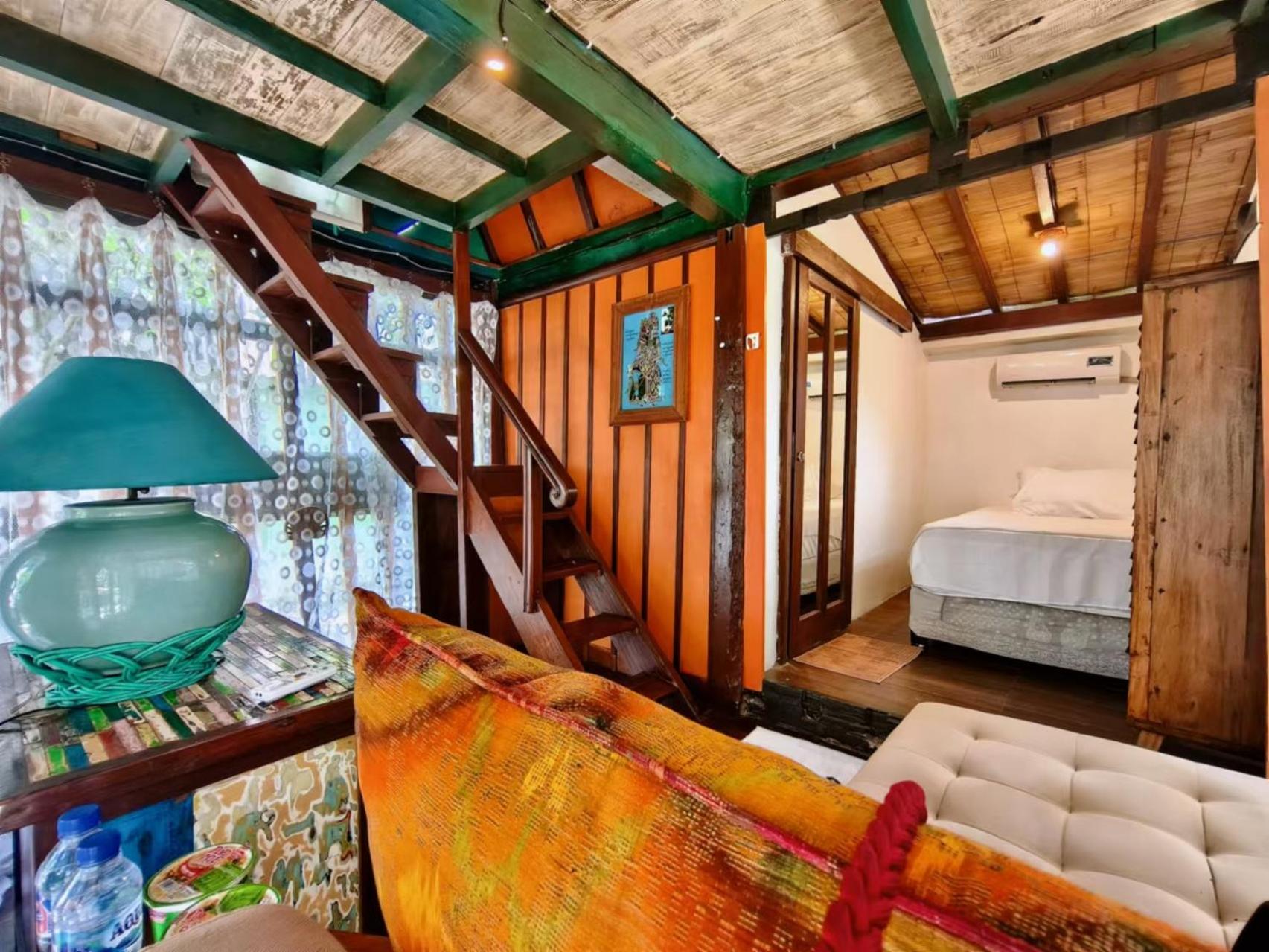 Panda Lumbung Bed & Breakfast *