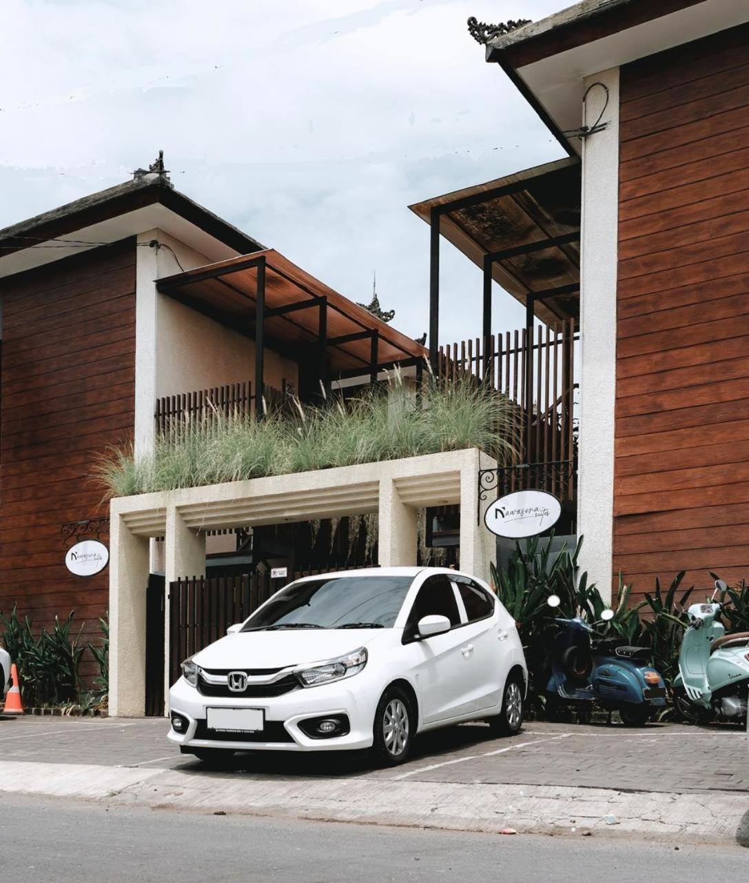 Nawasena Apartment *