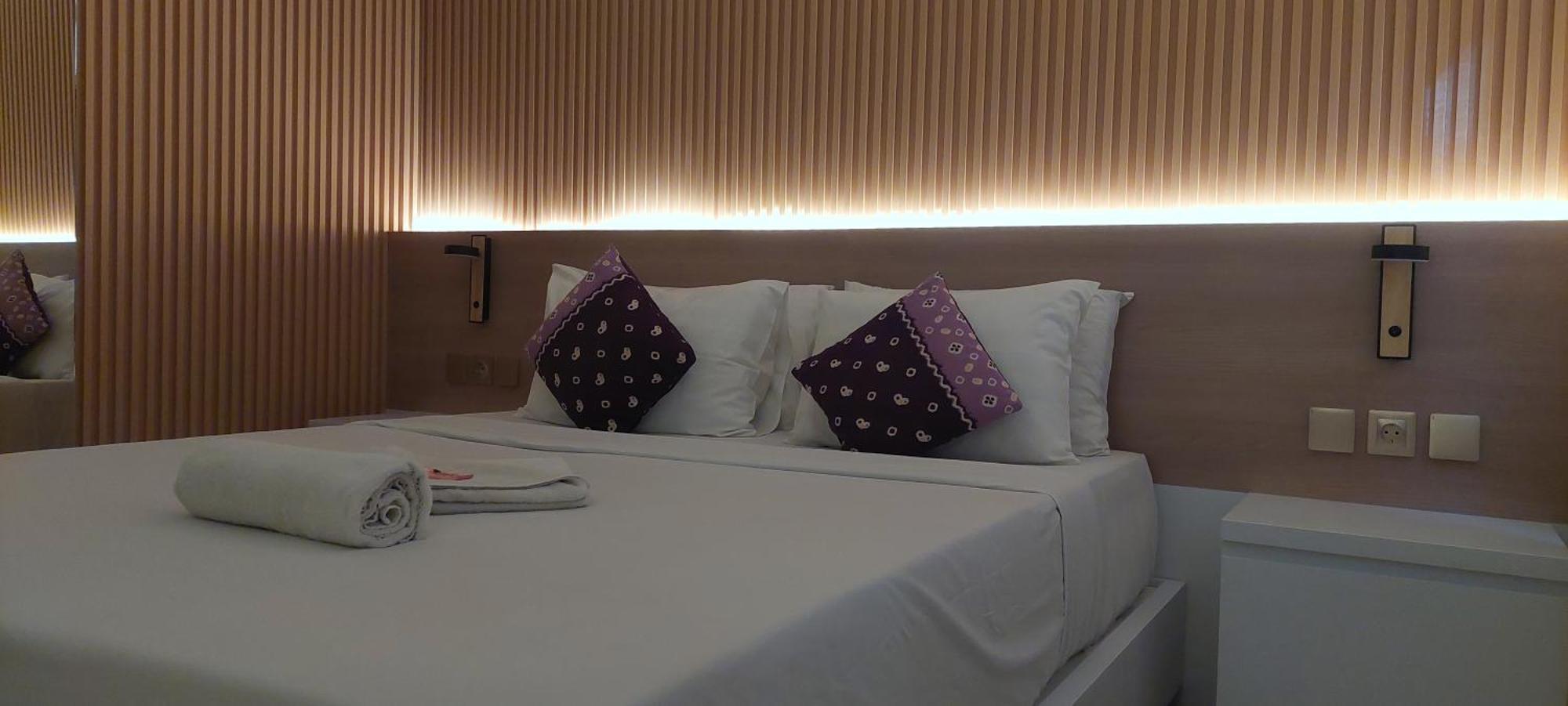 Indah Guest house 3*