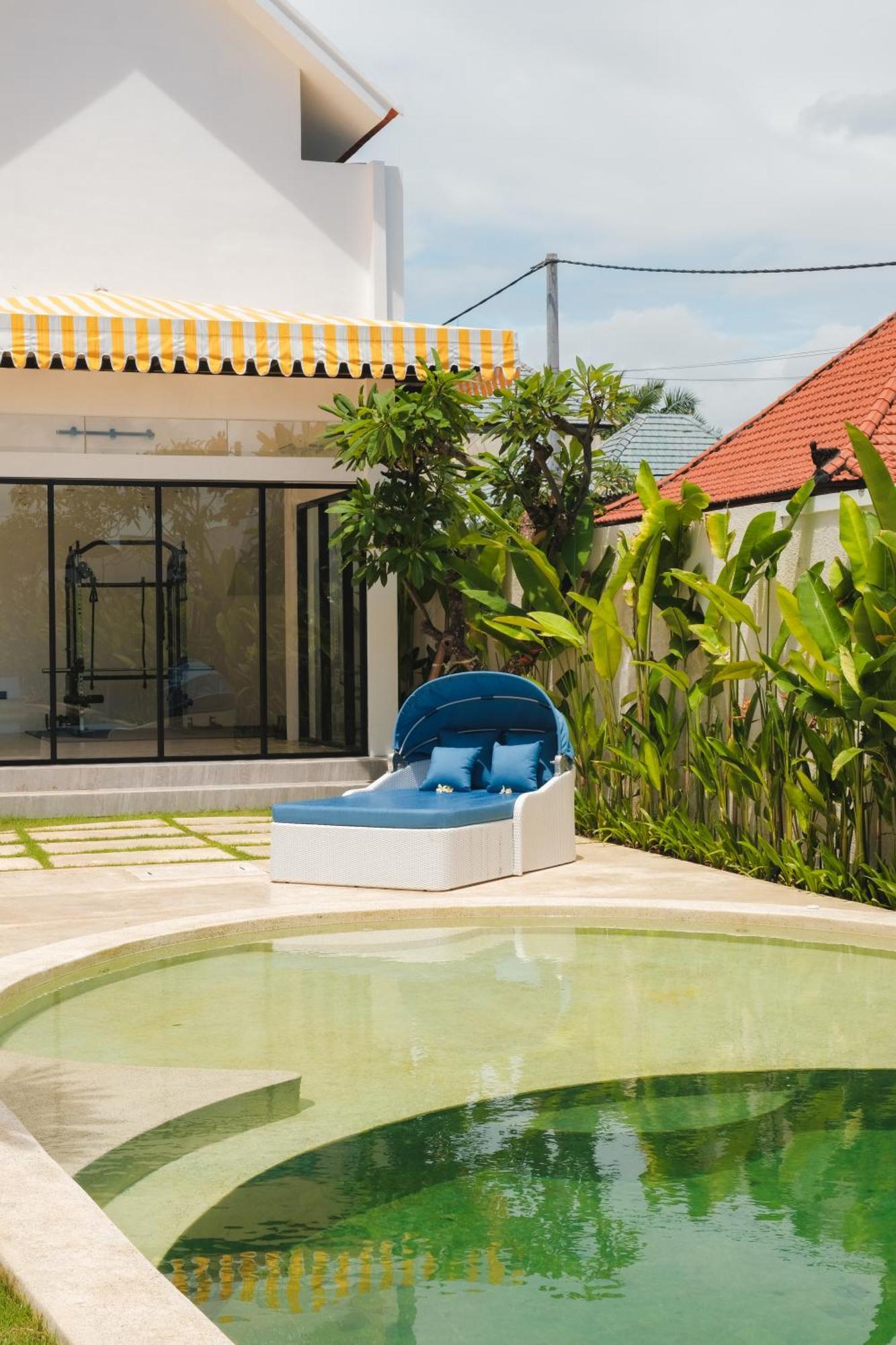Kahuna By Aayan Hotel *