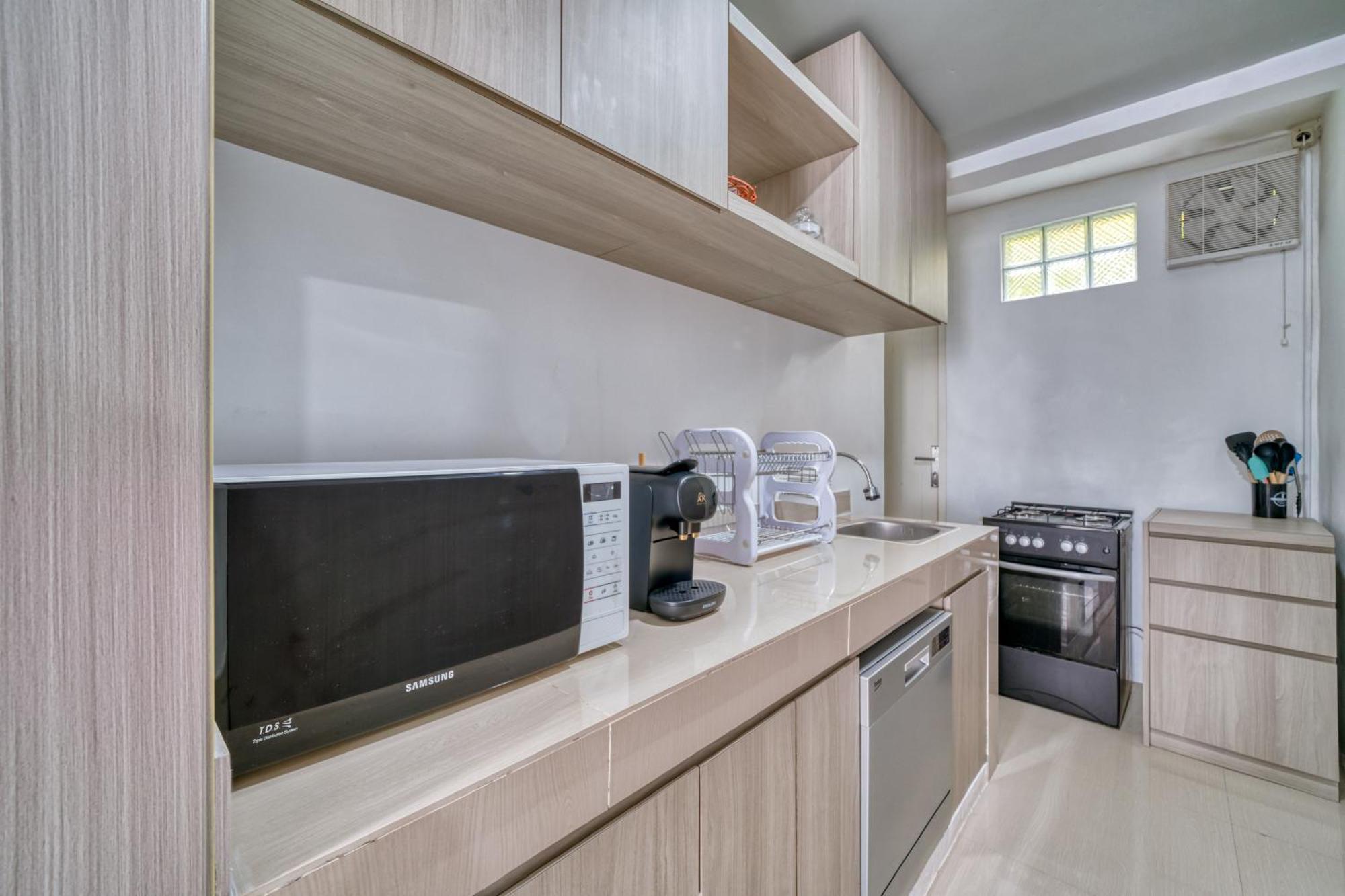 3bd Modern In With Bbq & Huge Shared Pool Apartment Sanur (Bali)