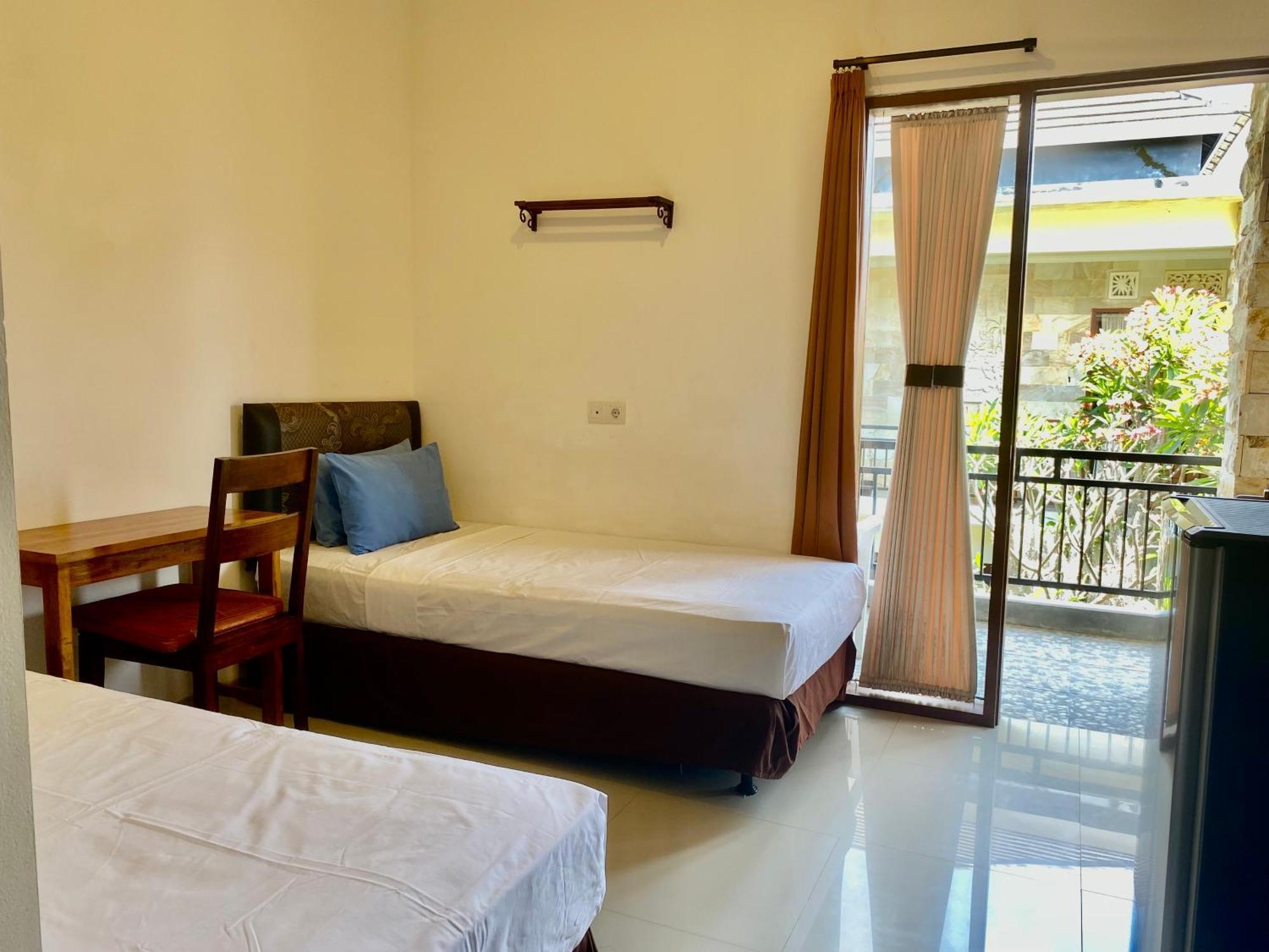 Frog Homestay