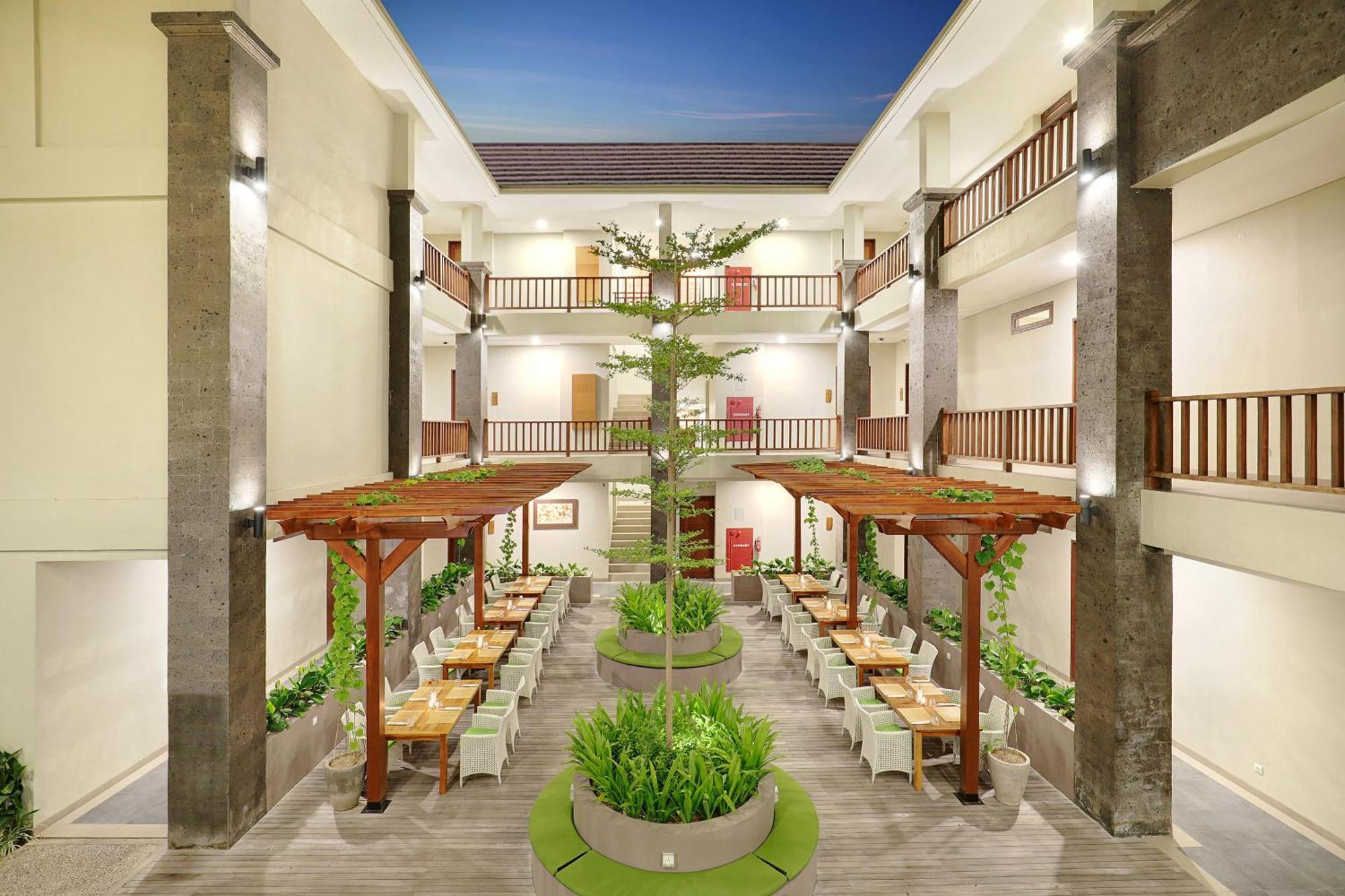 Hotel Townhouse Oak Signature 4*