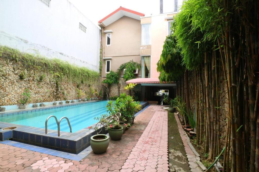 Hotel Ayu *