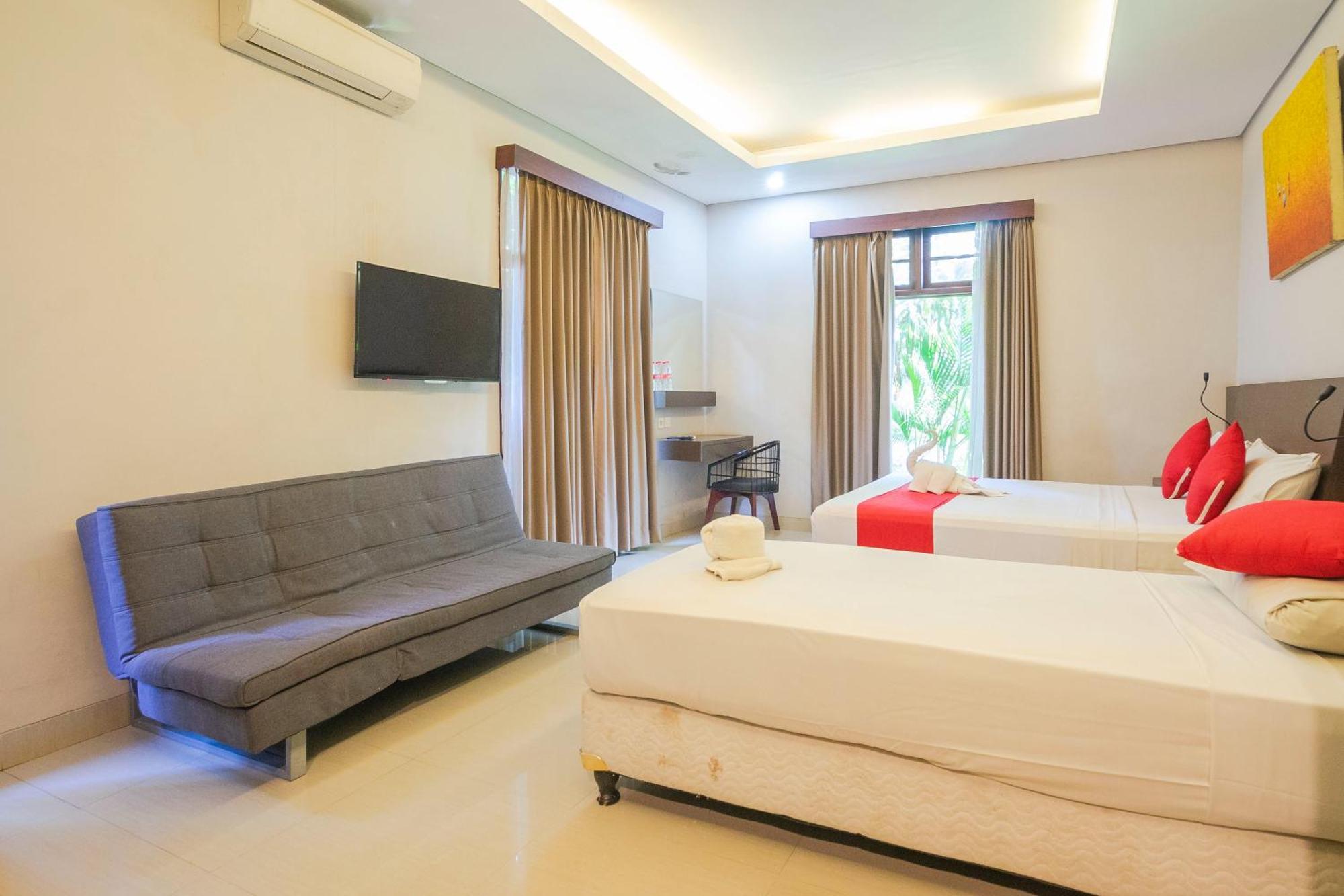 Hotel Akarsa Transit