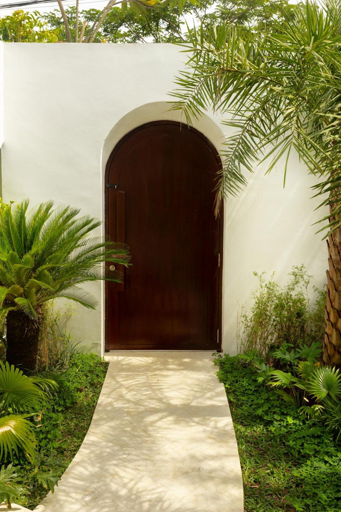 Villa Balidroomvilla Mangrove - Full Serviced - Beachside