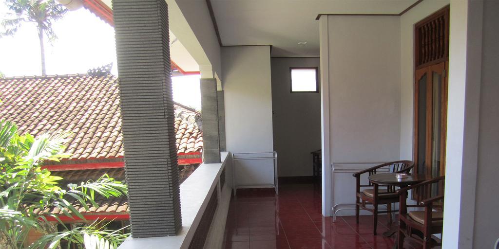 Agung And Sue Watering Hole I Guest house 2*