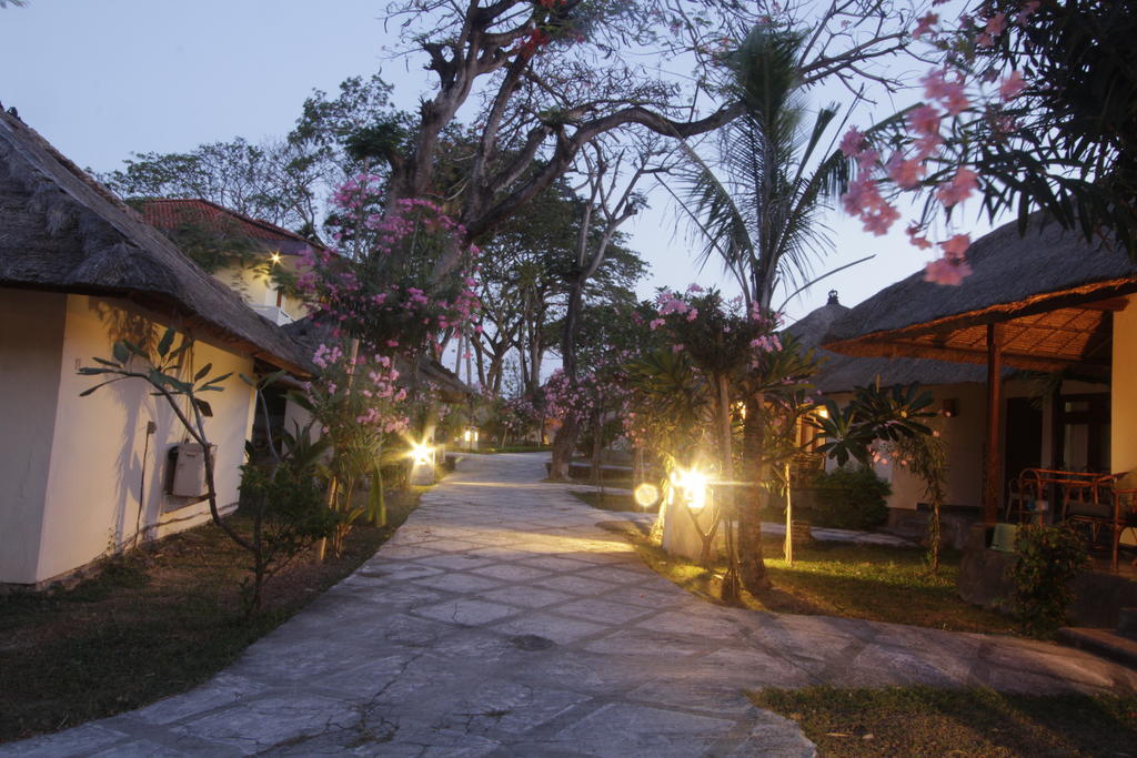 Alit And Sanur (Bali)