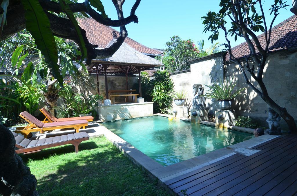 Homestay Ngetis Home Stay *