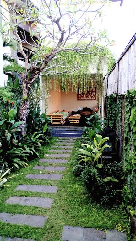 Ngetis Home Stay Sanur (Bali)