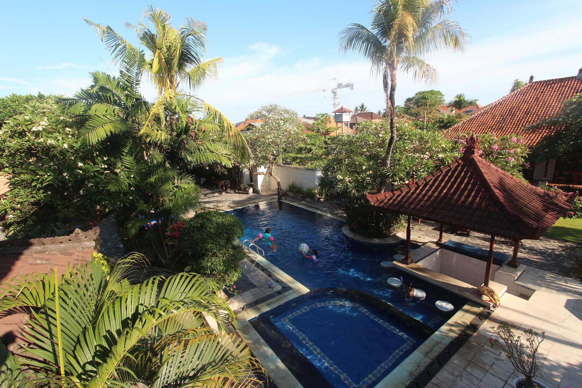 Taman Agung 3*