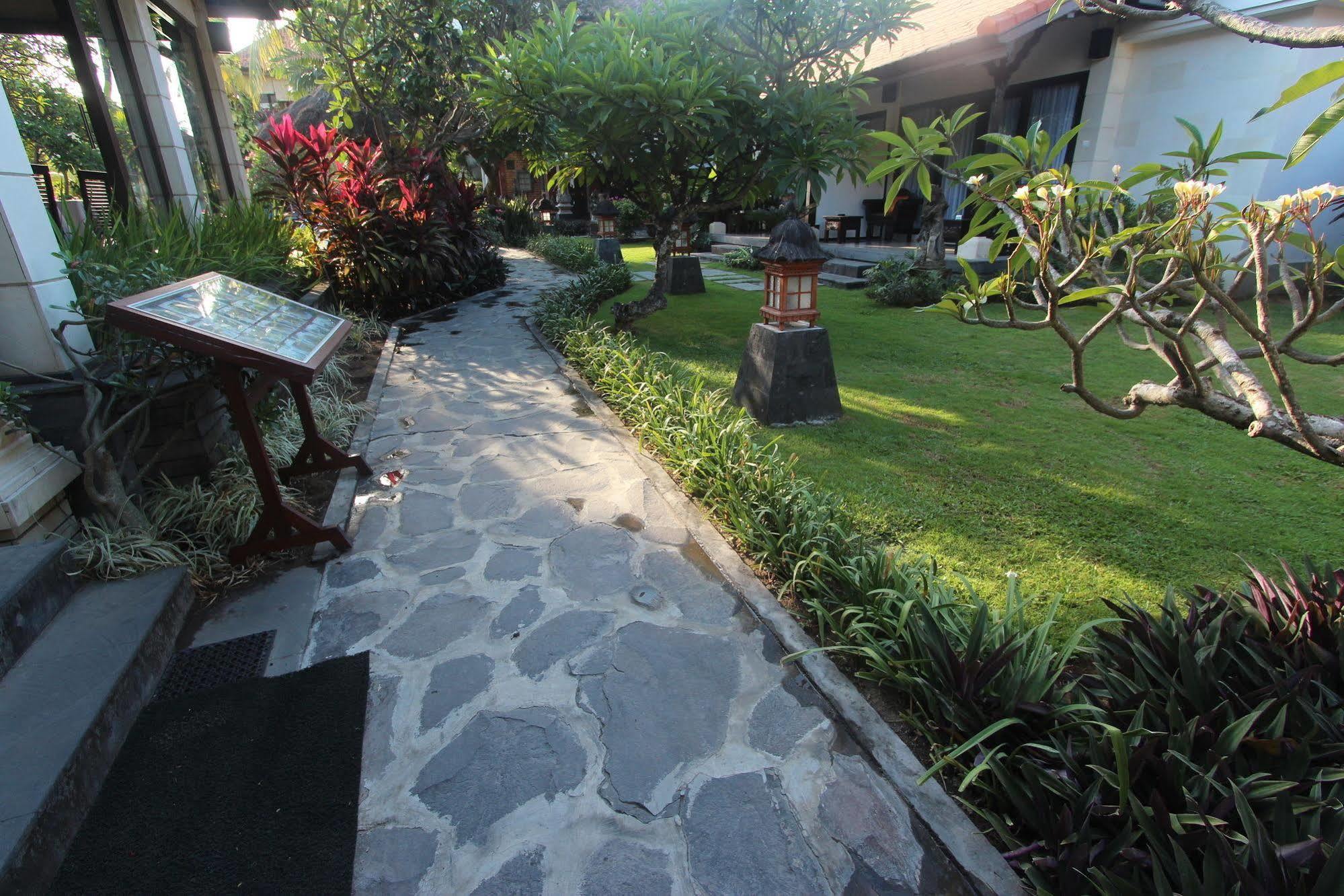 Hotel Taman Agung 3*