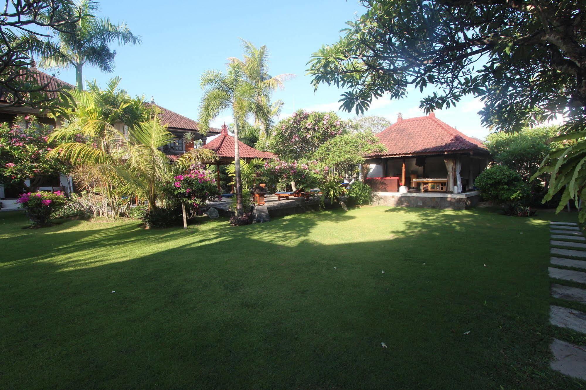 Taman Agung 3* Sanur (Bali)