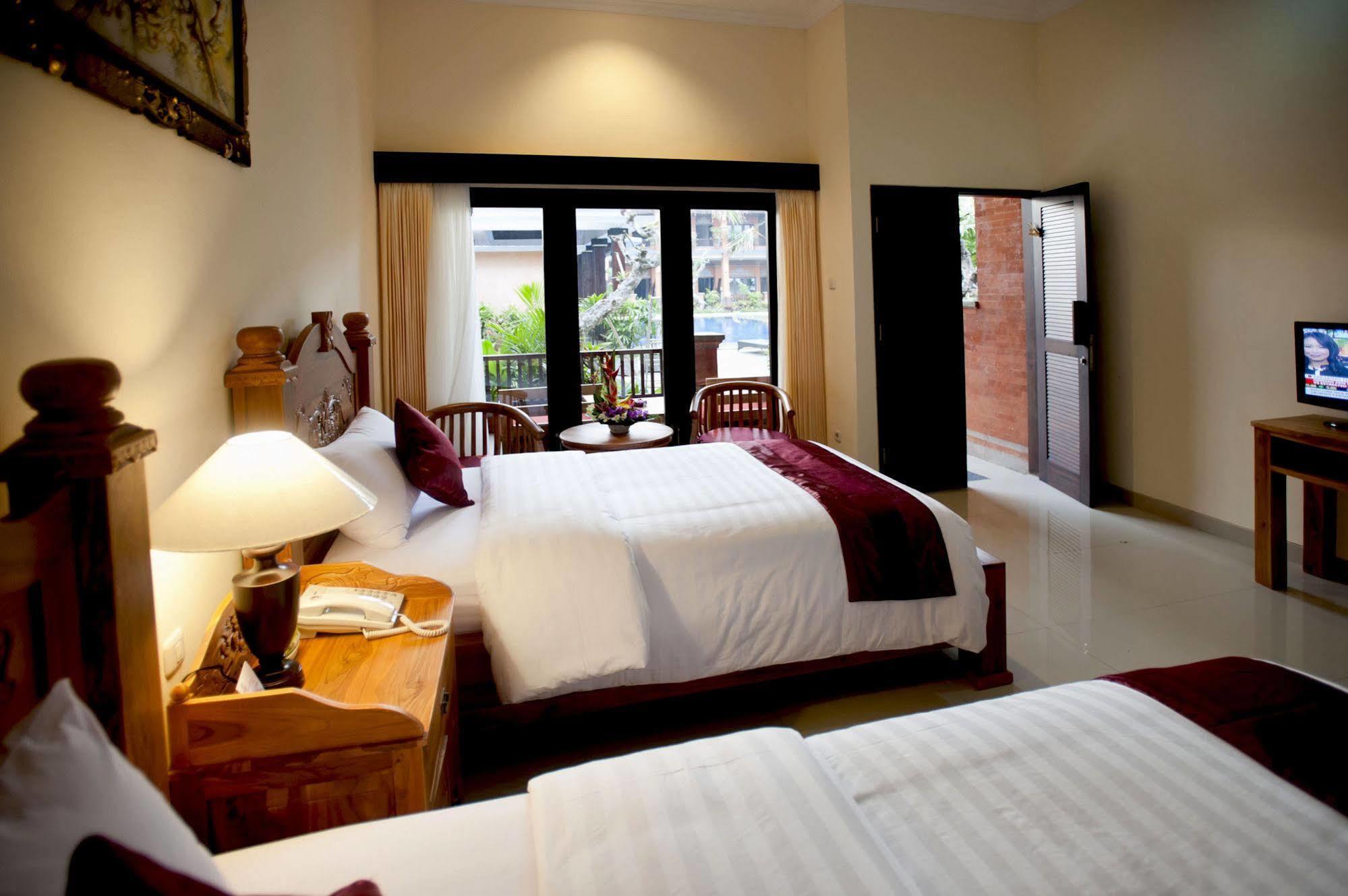 Swastika Hotel 3*
