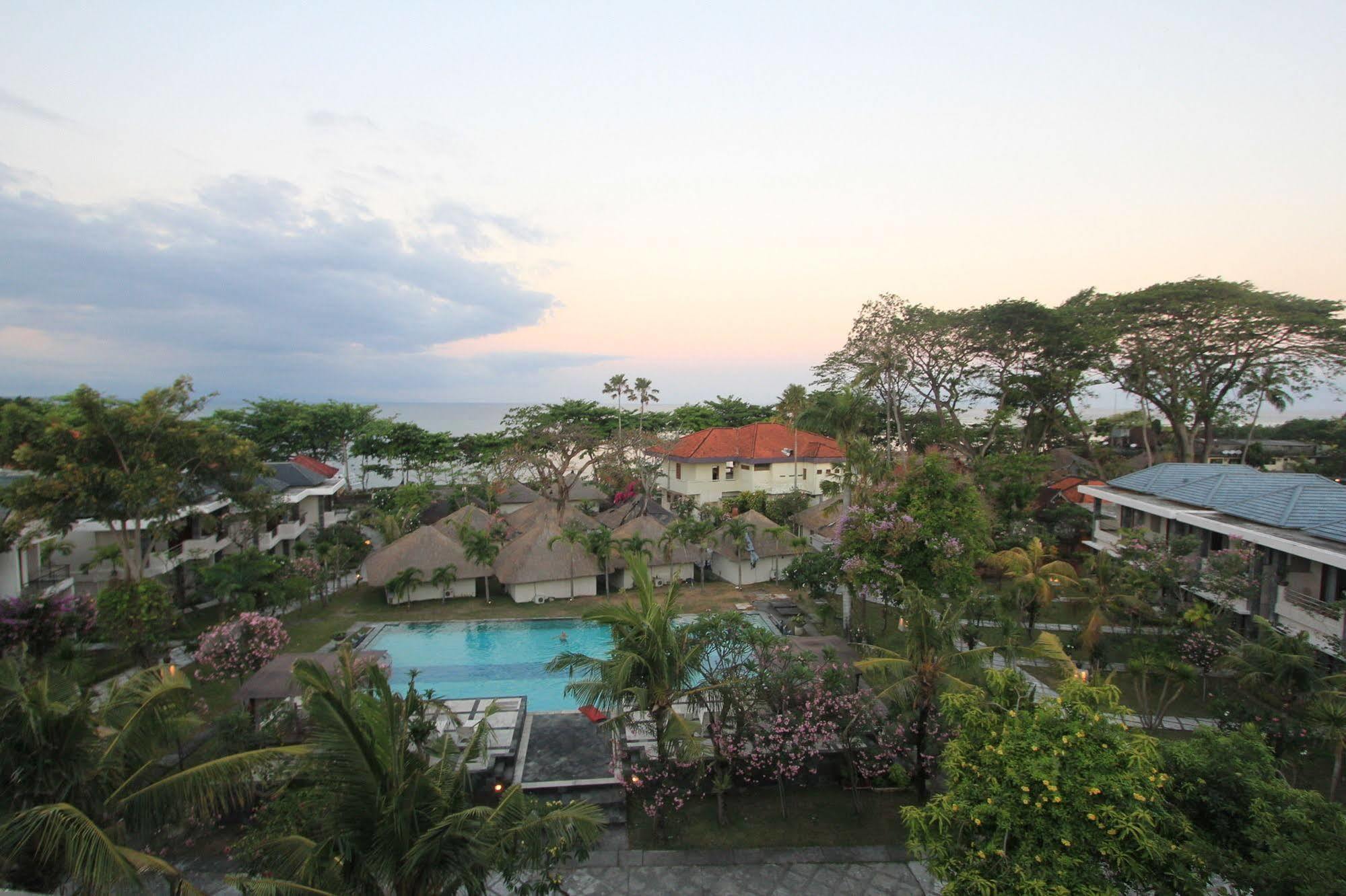 Alit And Resor 3*