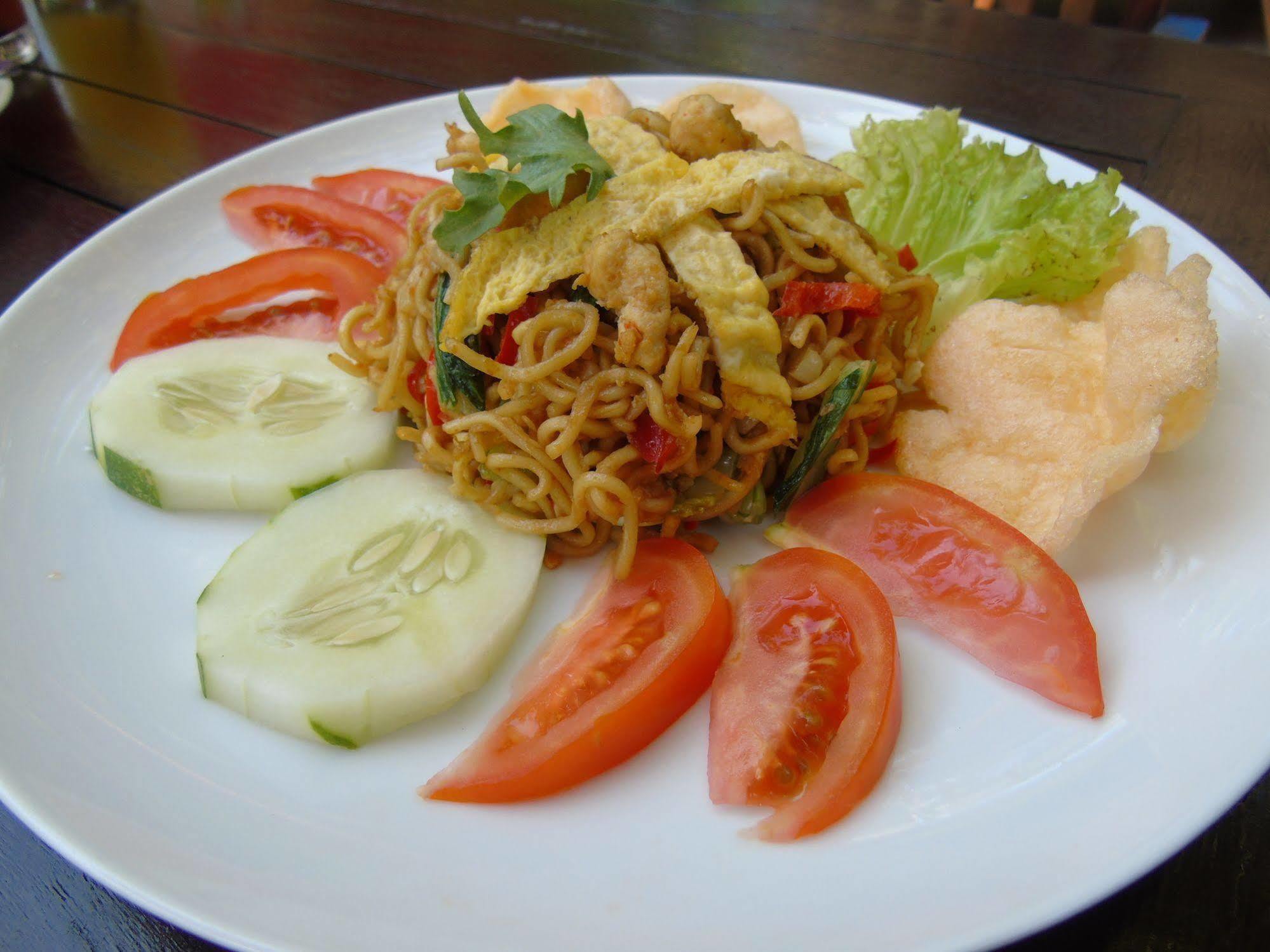 Sari Beach Guest house