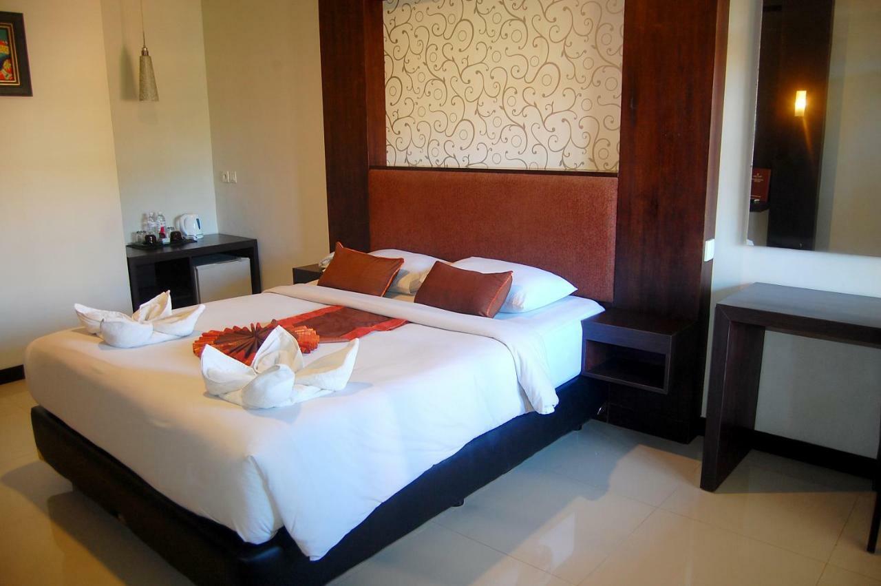 Taman Agung Hotel 3*