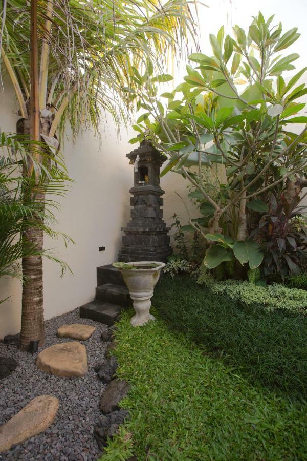 Niketan - Three Bedroom Sanur