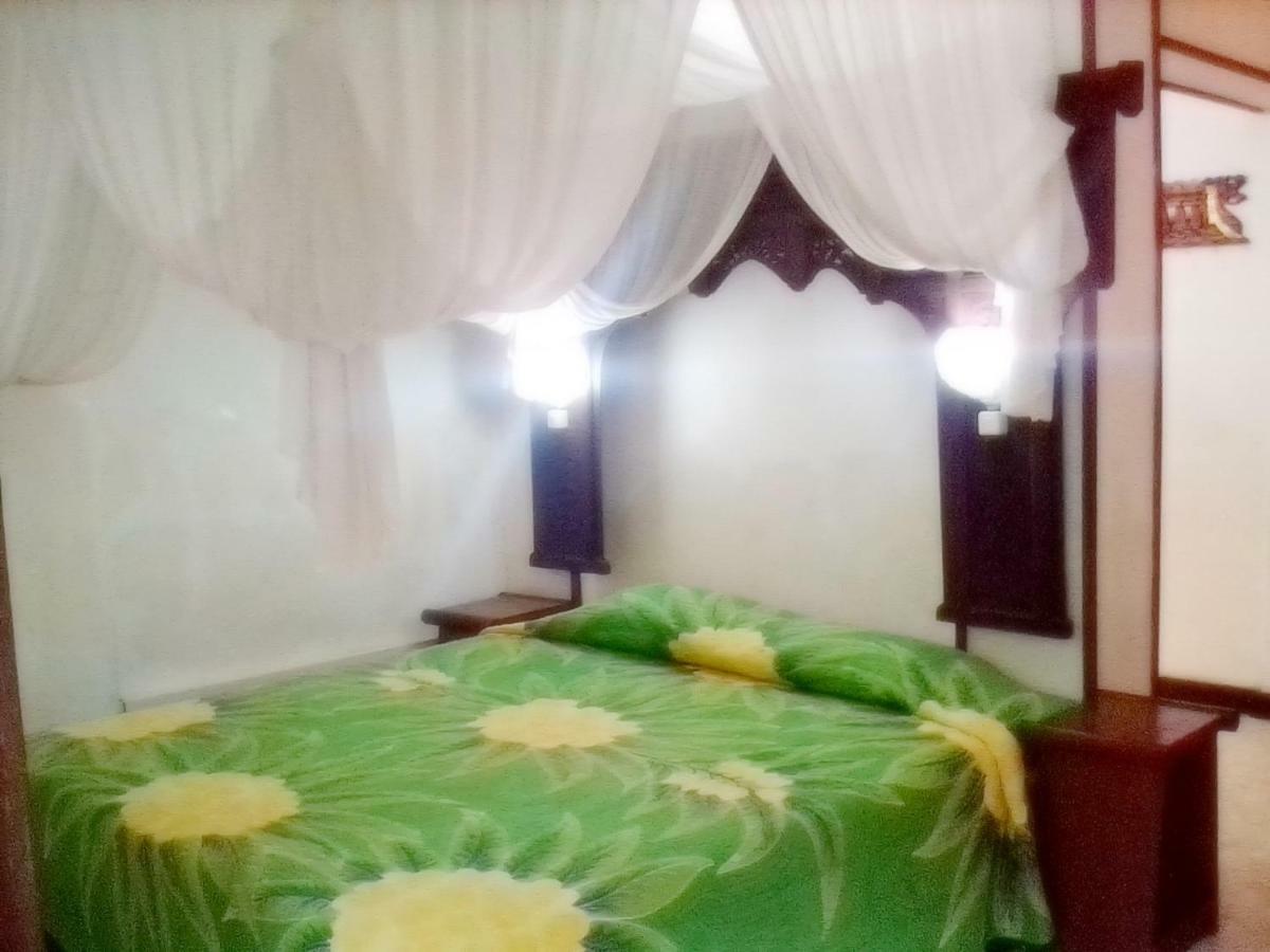 Gazebo 3* Sanur (Bali)