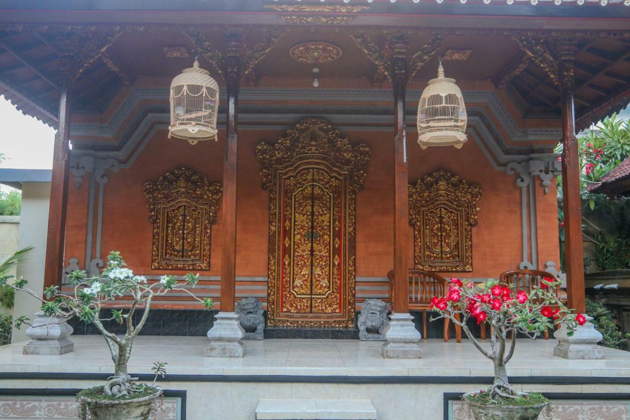 Sekar Waru Sanur