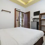 Frog Homestay