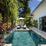 Charming, Villa Sofie - Central Sanur With Refreshing Pool