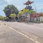 Townhouse Oak Signature Hotel