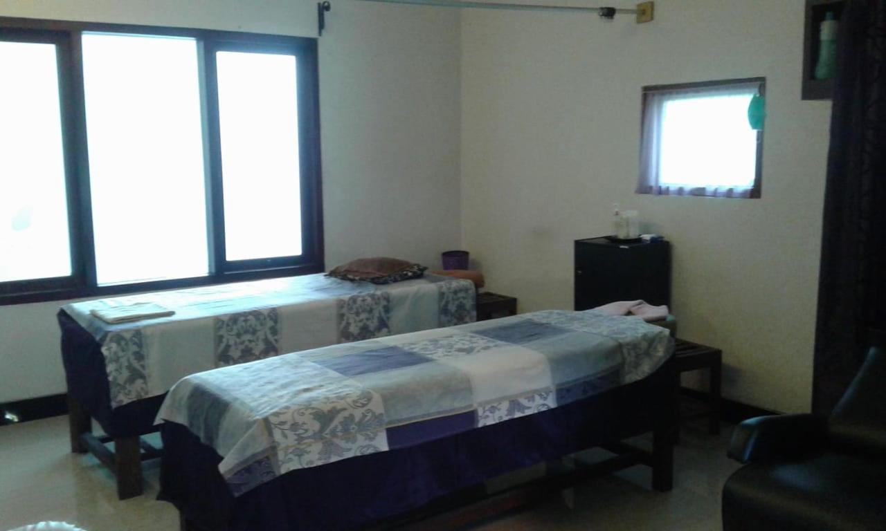 Beachfront Alit 3*