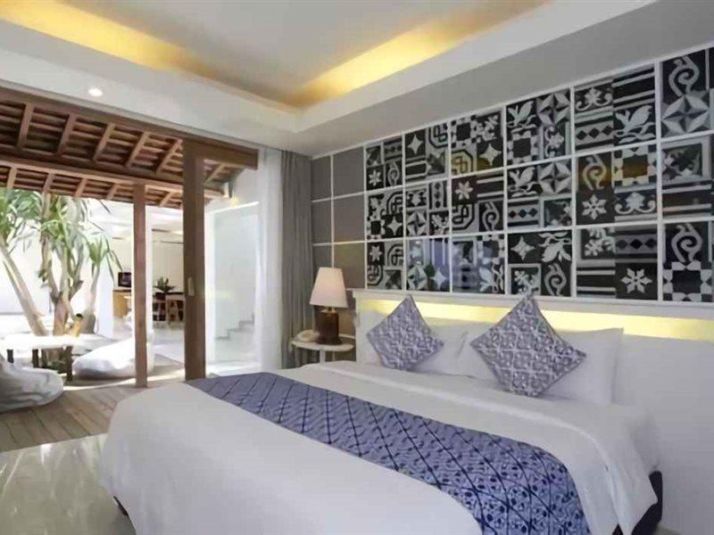 The Kanjeng Hotel