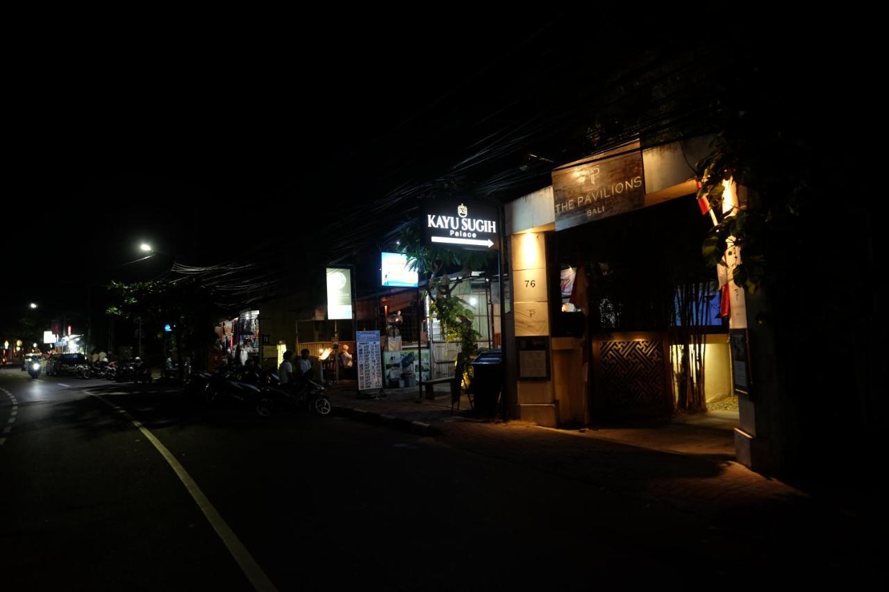 Kayu Sugih Palace Guest house