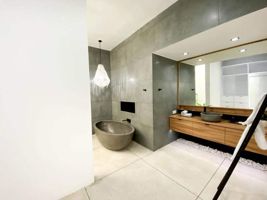 Nika Indi - 2 Bedroom With Pool At Villa Sanur (Bali)