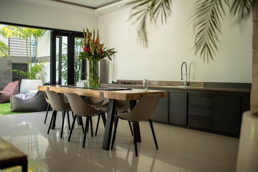 Villa Nika Indi - 2 Bedroom With Pool At *