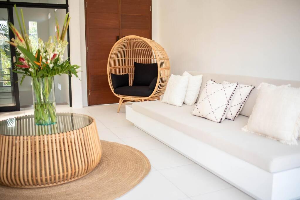 Nika Indi - 2 Bedroom With Pool At Villa