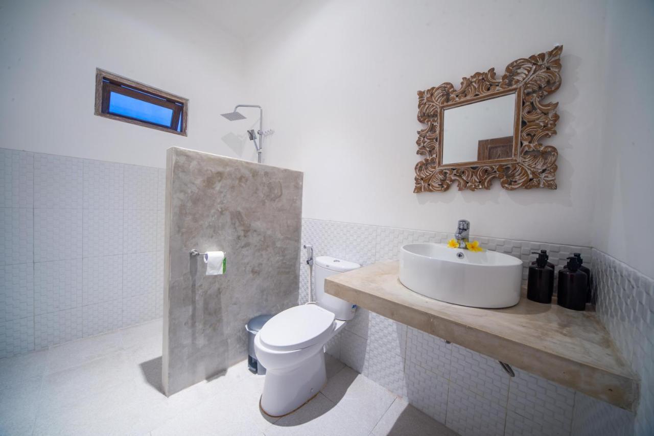 Sayang 111 Villa-type With Large Living And Parking Space