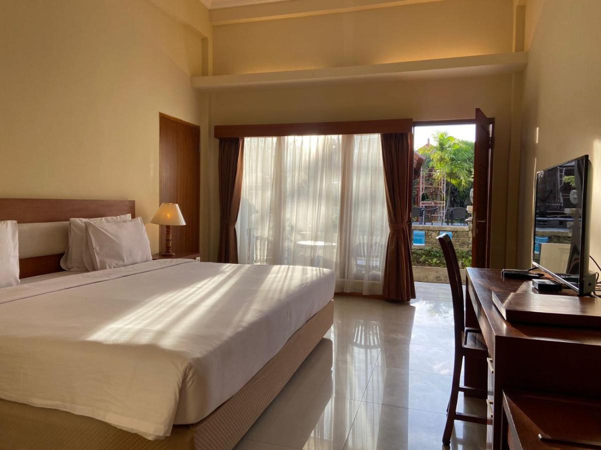 Marine Bay Hotel