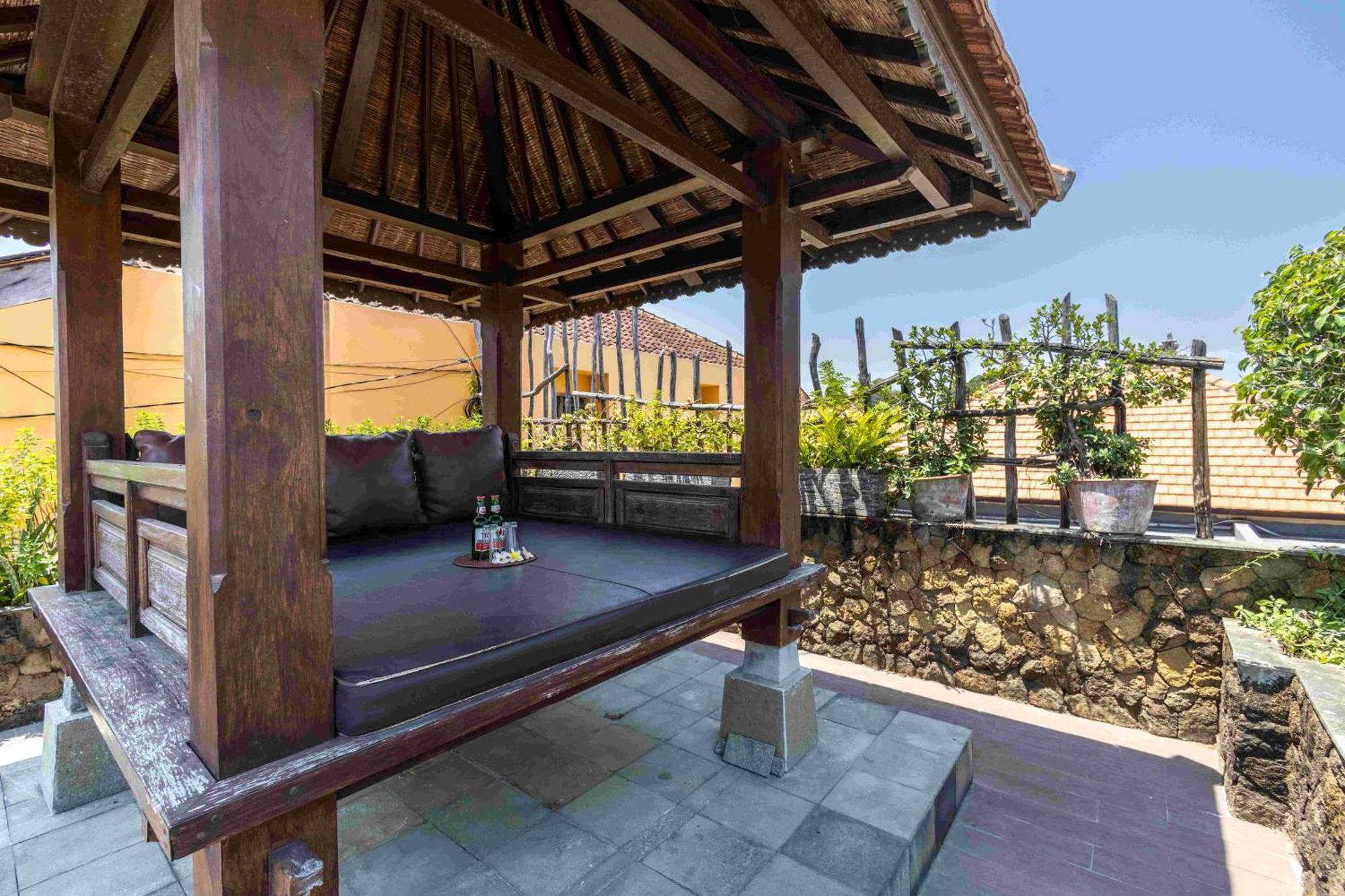 Villa Nesanur - Comfortable & Spacious Beachside *