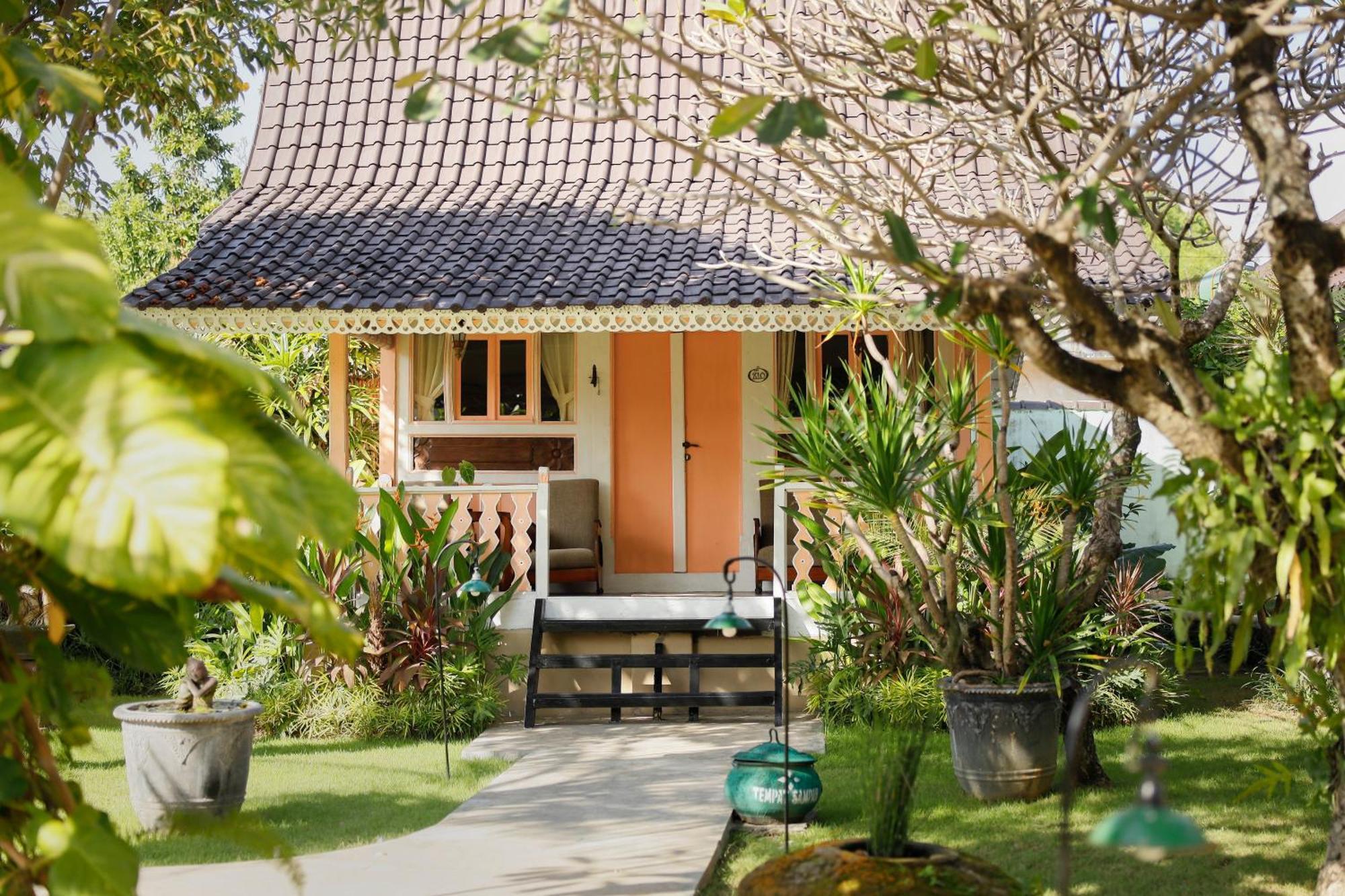 Hotel Puri Tempo Doeloe Boutique Sanur (Bali)