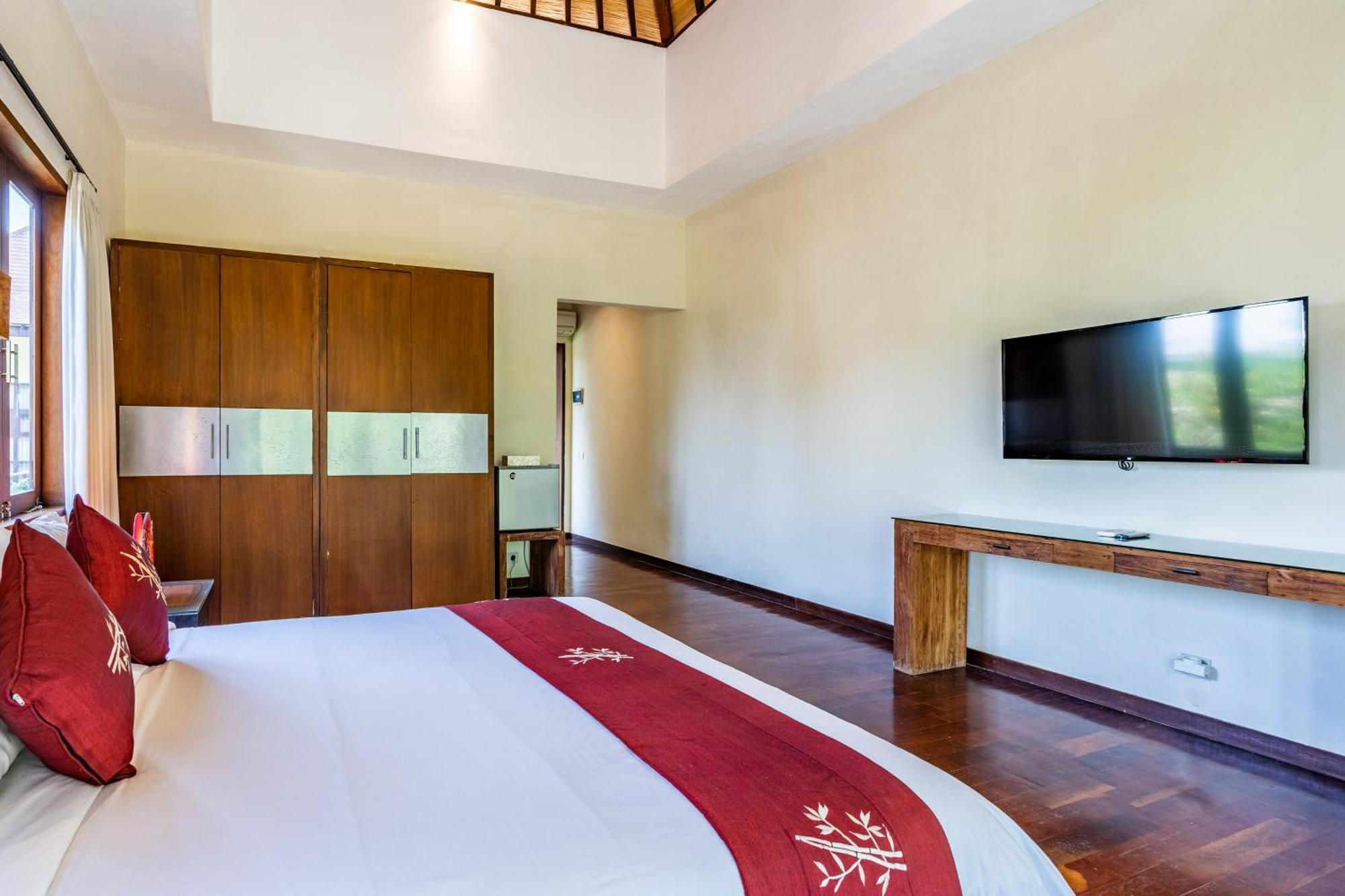 Anedda Merta Sari * Sanur