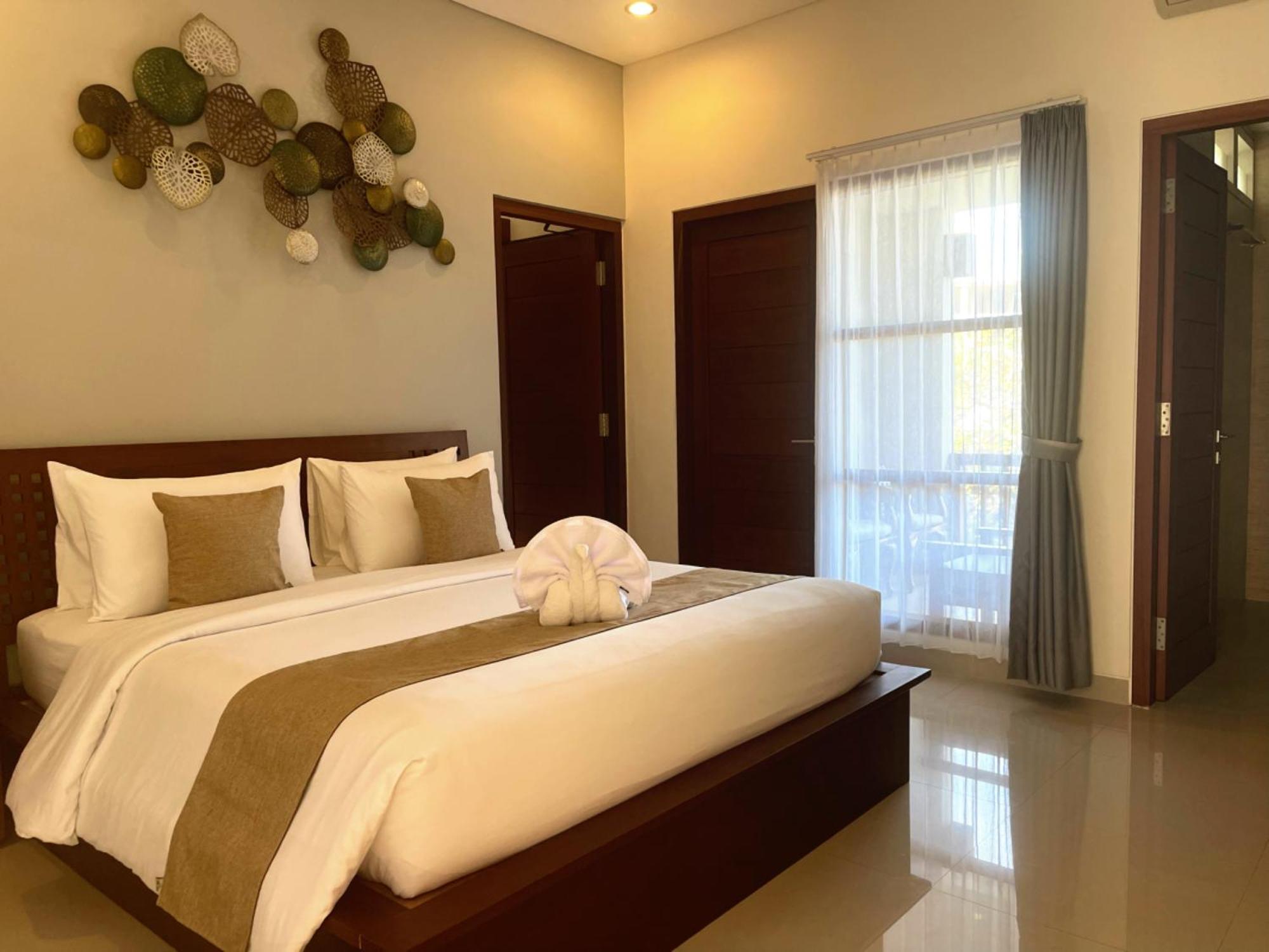 Kayu Sugih Palace Guest house