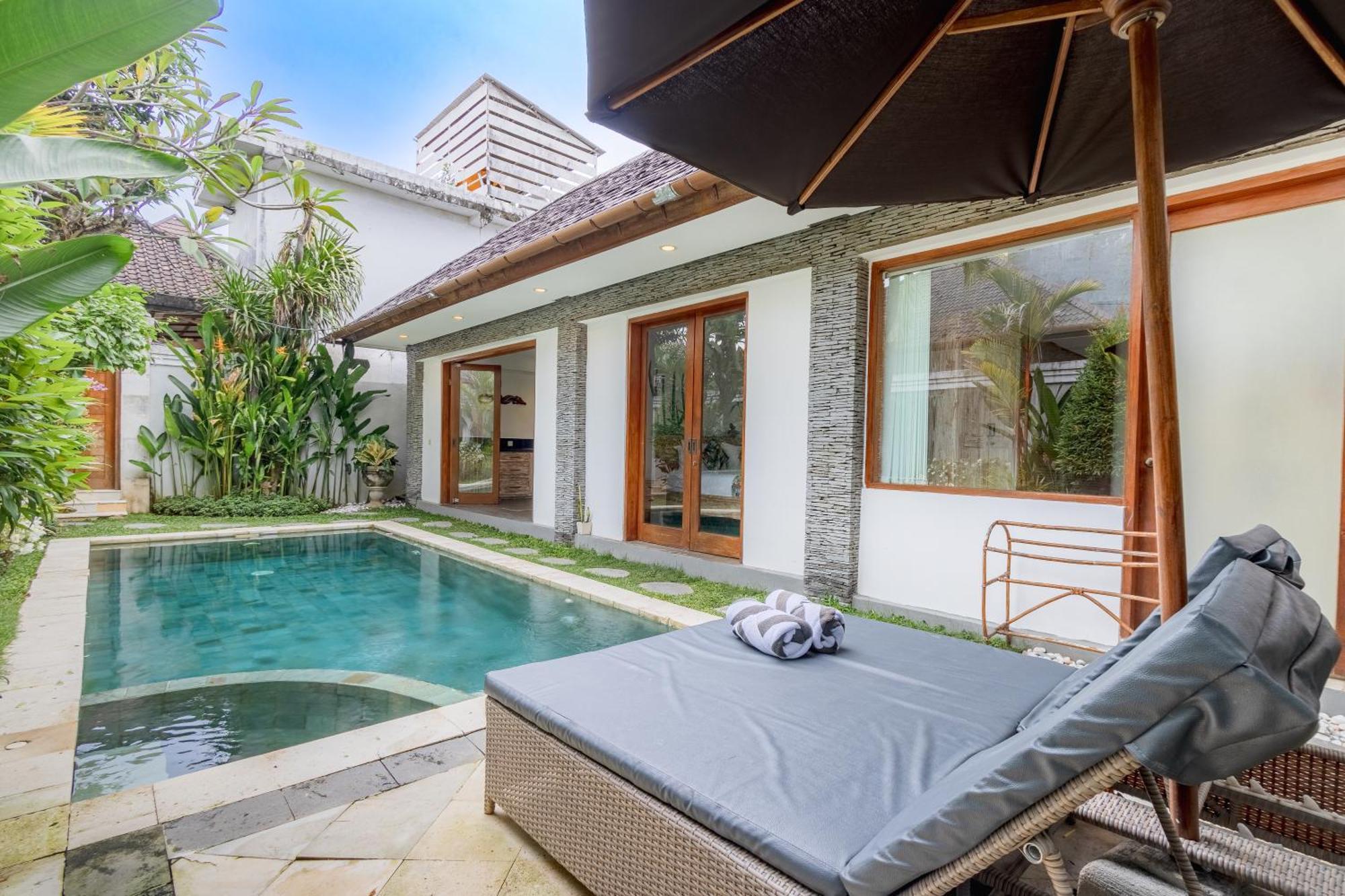 Two Lizards Villa *
