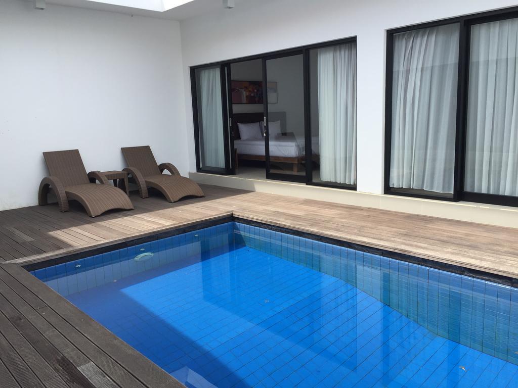 Villa White