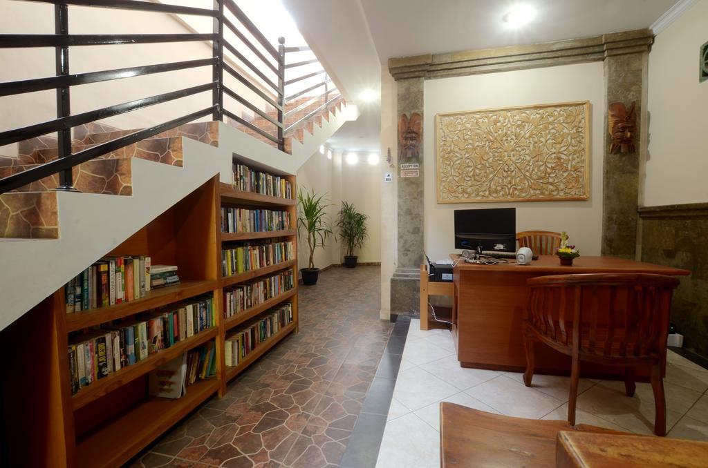 Wisma tamu Kayu Dana Bedrooms & Pool