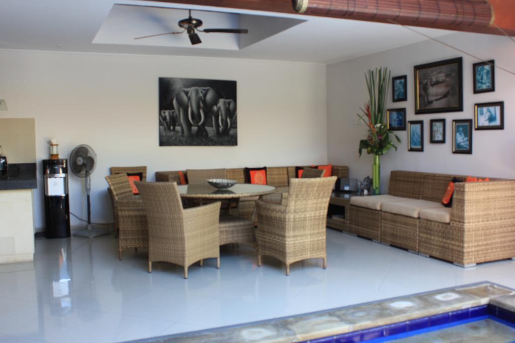 Taman Kesari Villa *