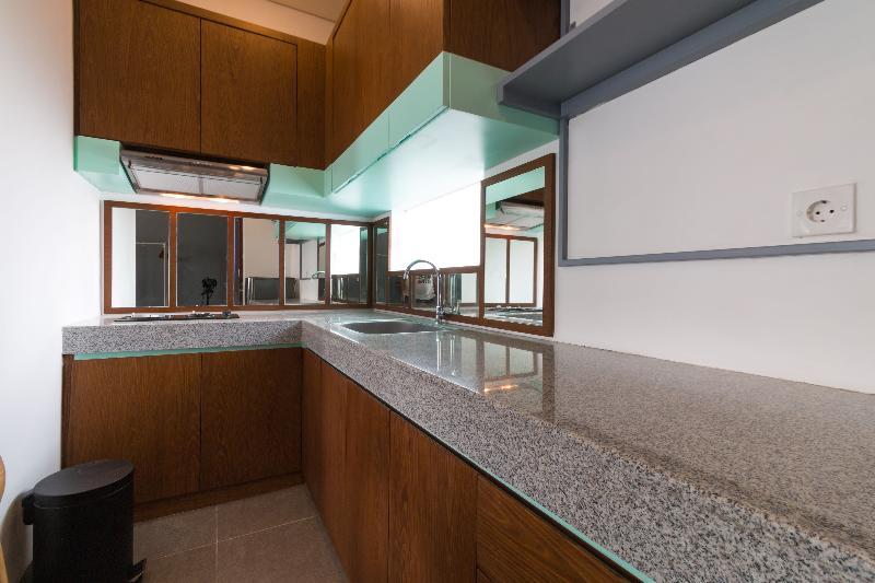Emerald Villa B-18 *