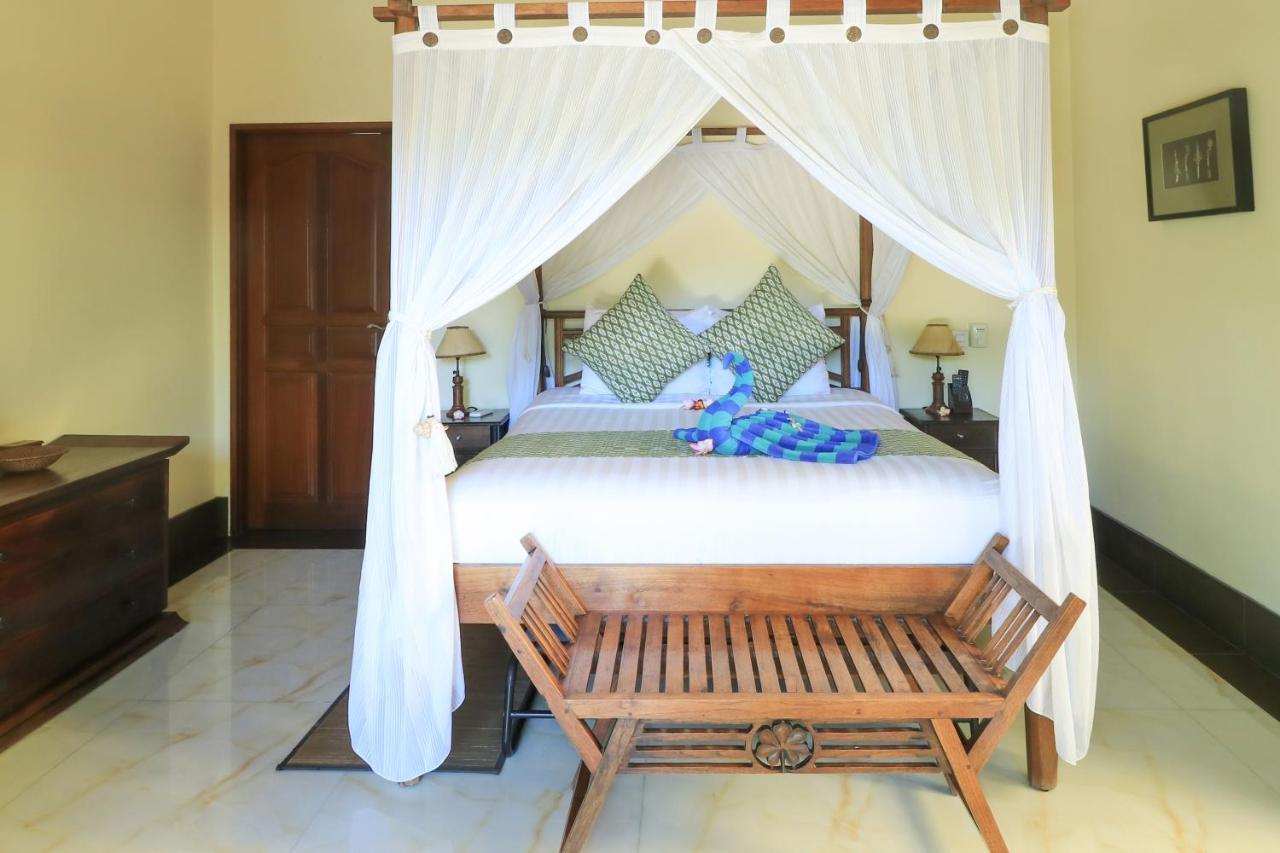 Emerald Villa B-18 *